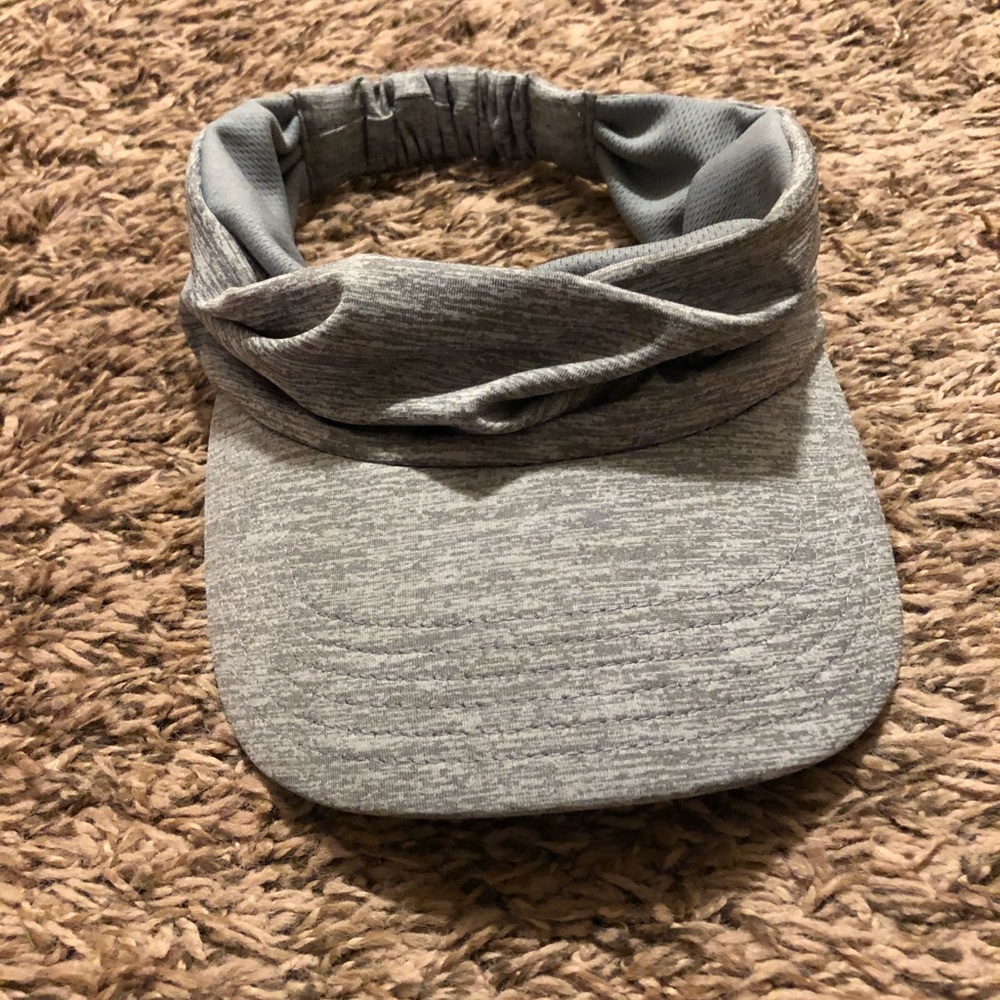 Adidas visor